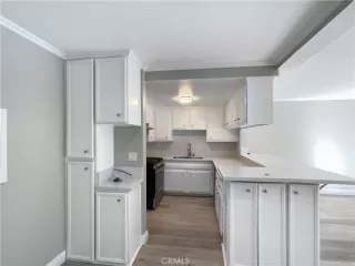 Photo #3: OC23025472 Listing 