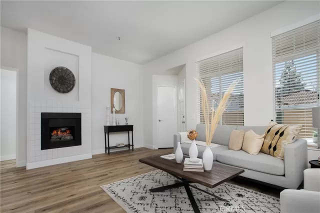 MLS: OC23025576 Condo For Sale