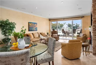 Photo #4: OC23025725 Listing 