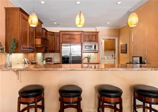 Photo #6: OC23025725 Listing 