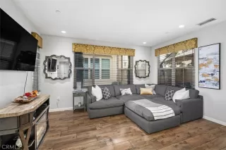 Photo #5: OC23025904 Listing