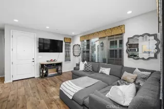 Photo #6: OC23025904 Listing