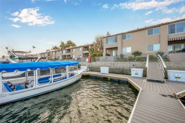 MLS: OC23026290 Condo For Sale