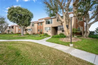 Photo #4: OC23026290 Listing 