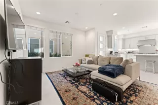 Photo #3: OC23026436 Listing