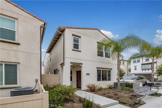 MLS: OC23026838 Condo For Sale