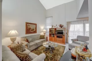 Photo #3: OC23026907 Listing 