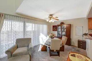 Photo #4: OC23026907 Listing 