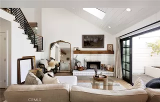 Photo #4: OC23026946 Listing 