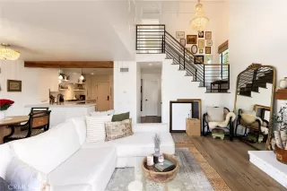 Photo #5: OC23026946 Listing 