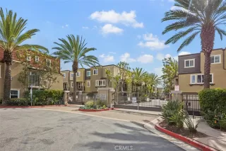 Photo #6: OC23027025 Listing 