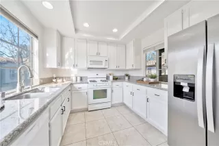 Photo #5: OC23027247 Listing