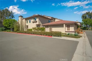 Photo #3: OC23027562 Listing