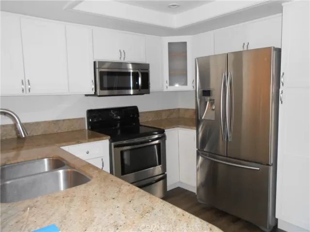 MLS: OC23027623 Condo For Sale