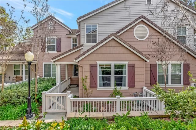 MLS: OC23027754 Condo For Sale