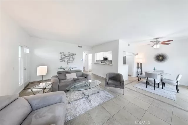 MLS: OC23028037 Condo For Sale