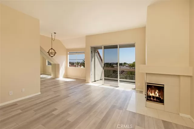 MLS: OC23028128 Condo For Sale