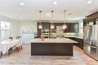 Photo #6: OC23028345 Listing 