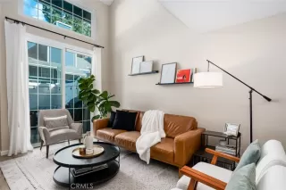 Photo #1: OC23028443 Listing