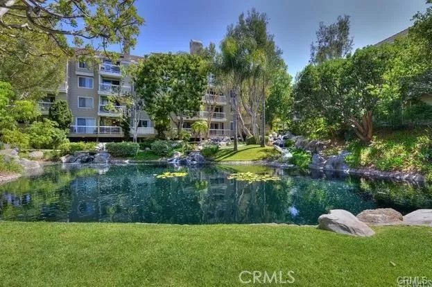 MLS: OC23028457 Condo For Sale