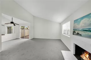 Photo #2: OC23028665 Listing 