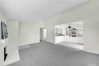 Photo #4: OC23028665 Listing 