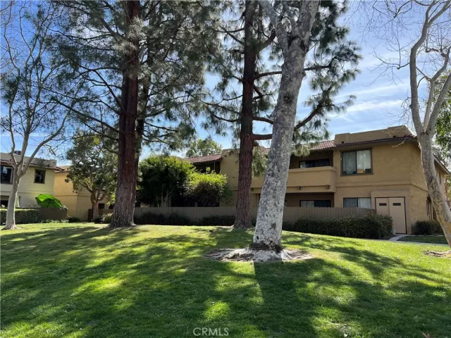 MLS: OC23028667 Condo For Sale