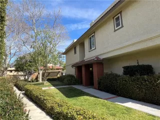 Photo #1: OC23028667 Listing