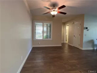 Photo #6: OC23028667 Listing