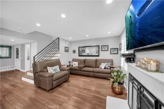 Photo #6: OC23028669 Listing 