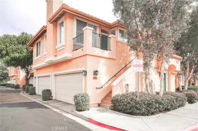 MLS: OC23028771 Condo For Sale