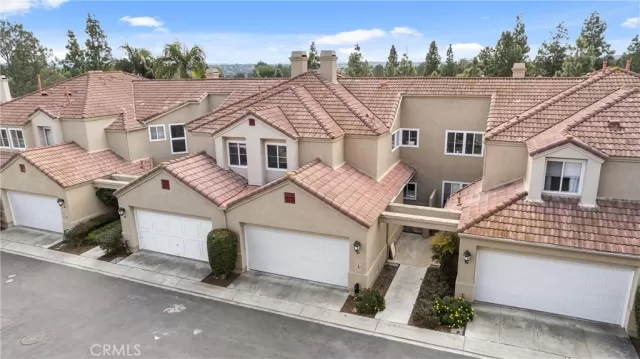 MLS: OC23028923 Condo For Sale