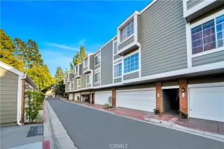 Photo #1: OC23028971 Listing