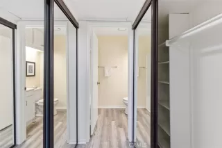 Photo #6: OC23029315 Listing