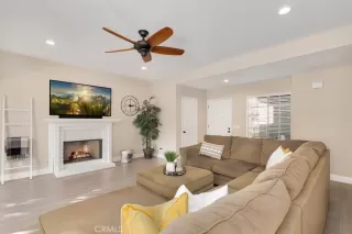 Photo #5: OC23029659 Listing 