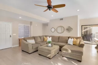 Photo #6: OC23029659 Listing 