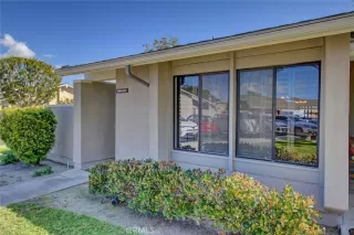 Photo #2: OC23029867 Listing