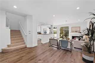 Photo #2: OC23029903 Listing