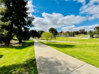 Photo #5: OC23030167 Listing 