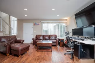 Photo #2: OC23030272 Listing 