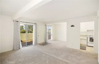 Photo #6: OC23030408 Listing 