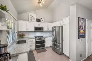 Photo #3: OC23030411 Listing 