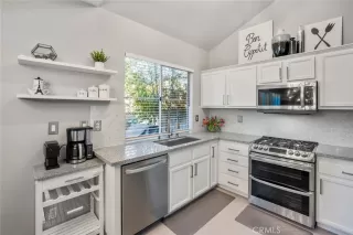 Photo #6: OC23030411 Listing 