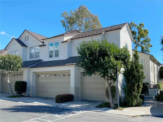 MLS: OC23031212 Condo For Sale