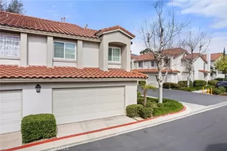 Photo #3: OC23031230 Listing 