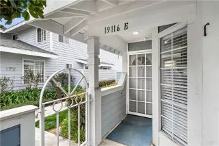 Photo #2: OC23031346 Listing