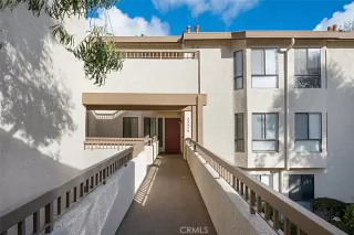 Photo #2: OC23031612 Listing