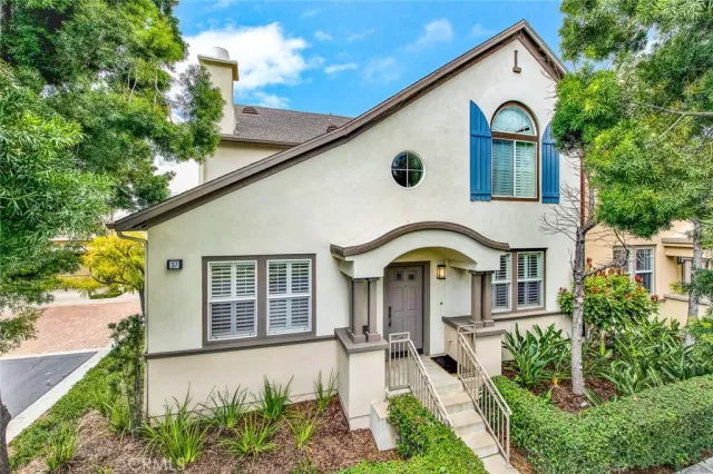 MLS: OC23031650 Condo For Sale