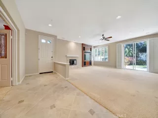 Photo #4: OC23031830 Listing 