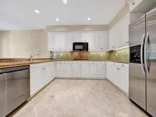 Photo #6: OC23031830 Listing 